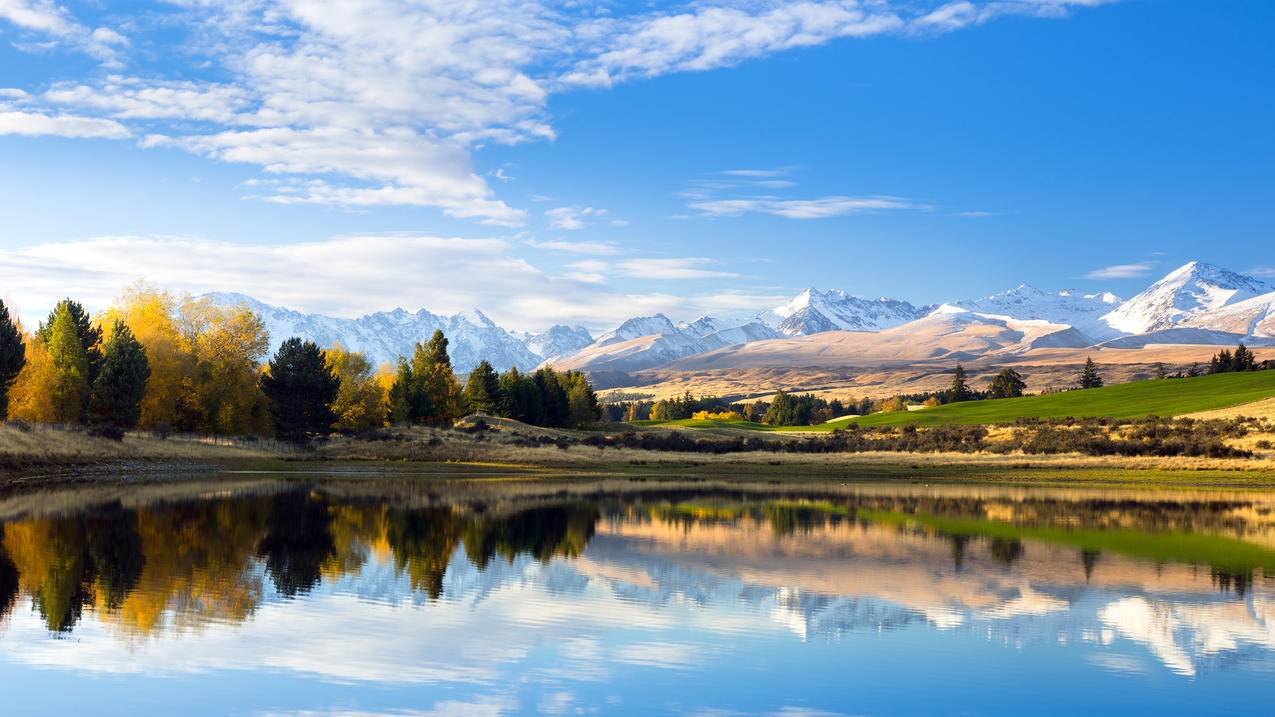 新西兰秘密山湖倒影 人间仙境风景高清壁纸
