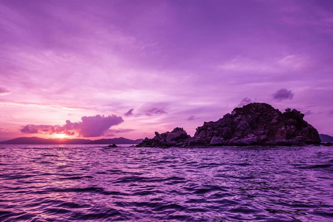 鹈鹕岛的日落 海平面风景高清壁纸